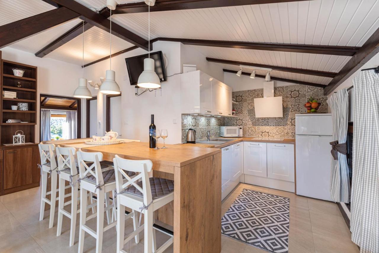 Apartments Fijan Drage Εξωτερικό φωτογραφία